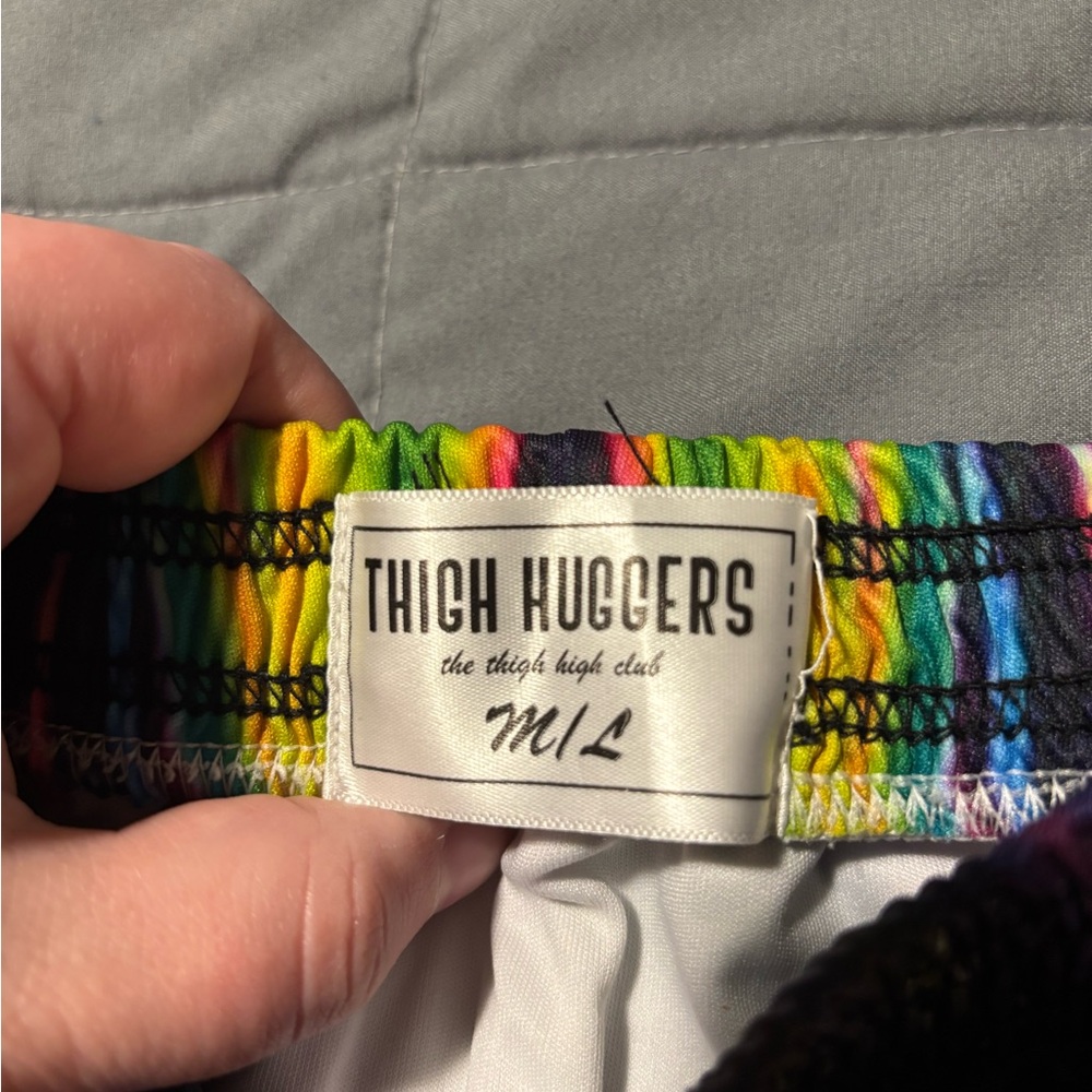THIGH HUGGERS Mulicolored Athletic Shorts - Picture 3 of 5